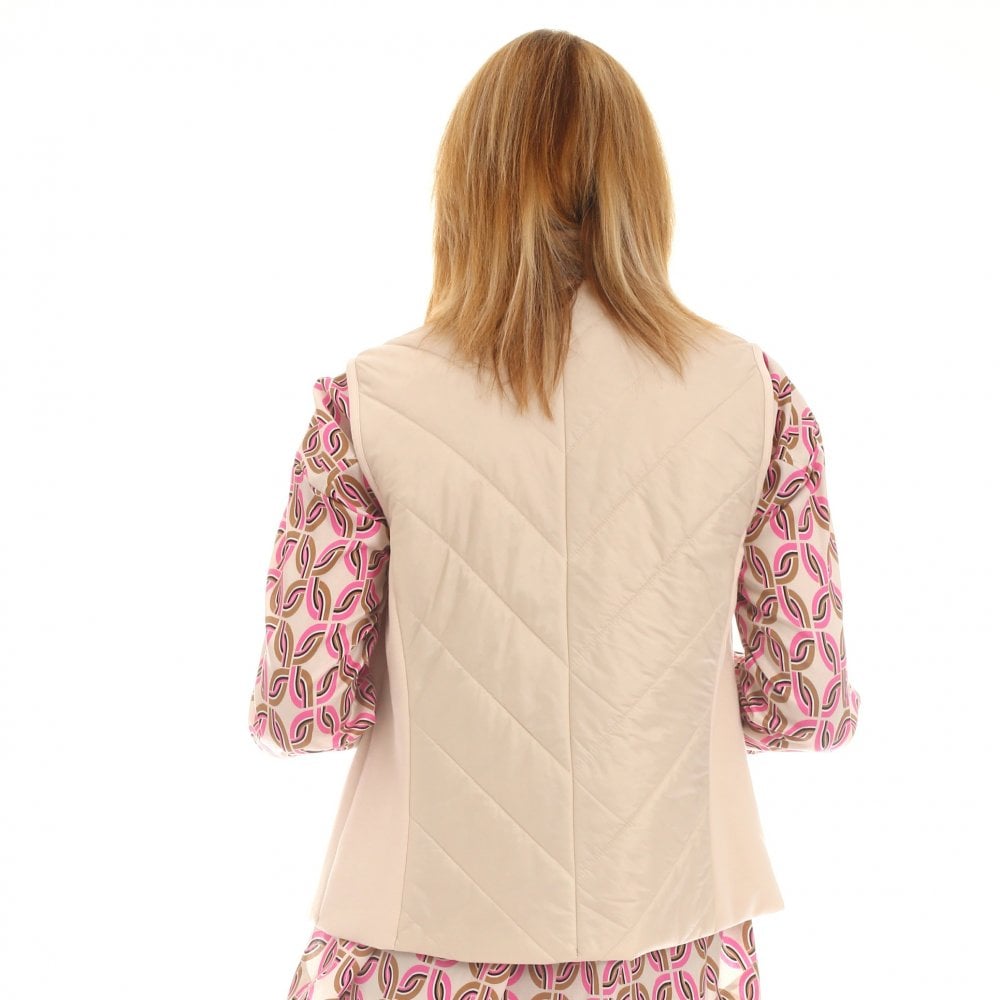JUST WHITE Just White Sand Gilet J2380 040 - Coming Soon from